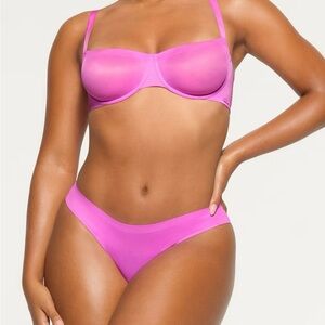 SKIMS Unlined Balconette Bra 38DD